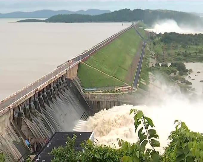 Odisha Flood Alert: Hirakud Opens 14 Gates, Several Rivers Witness Rising Levels
